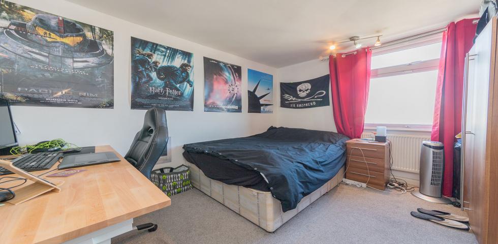 Three Bed / Three Bath High Street, Pinner